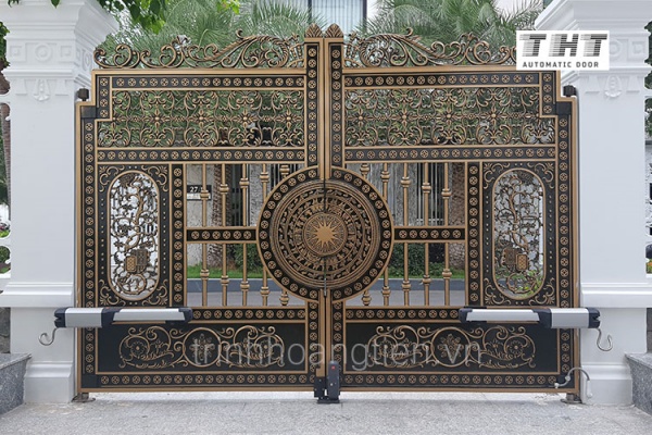 Cổng tự động cánh tay đòn - Công Ty TNHH Thiết Bị Tự Động THT