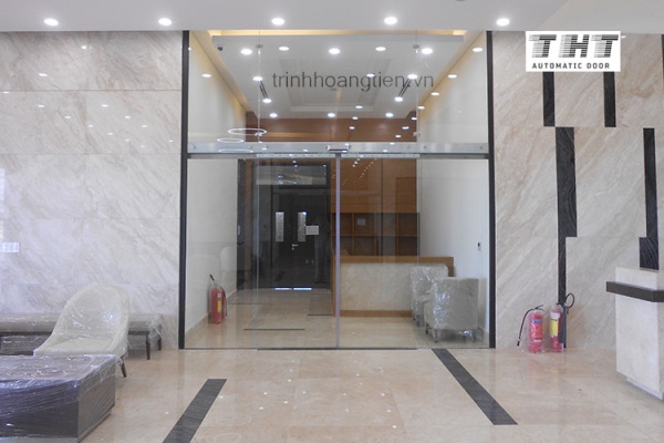 Cửa tự động - Công Ty TNHH Thiết Bị Tự Động THT