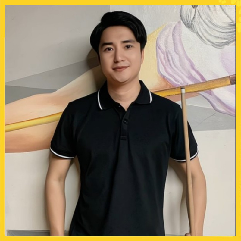 Áo phông màu đen