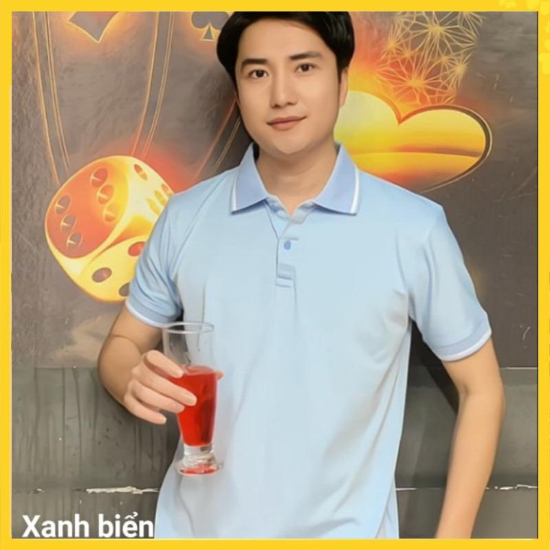 Áo phông xanh biển