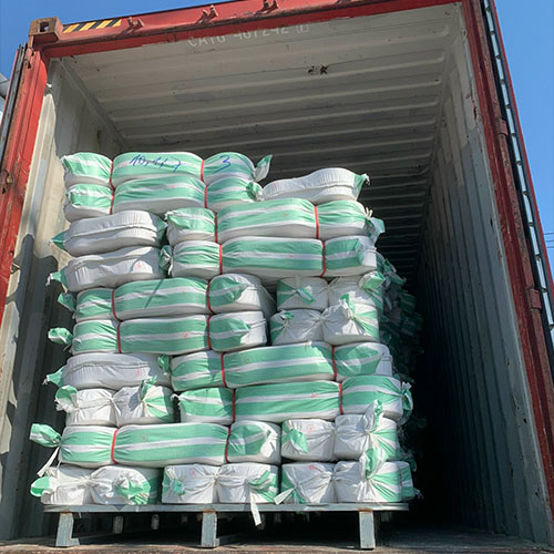 Hàng đóng container xuất khẩu - Sợi Lê Việt - Công Ty TNHH Sản Xuất Thương Mại Bông Sợi Lê Việt