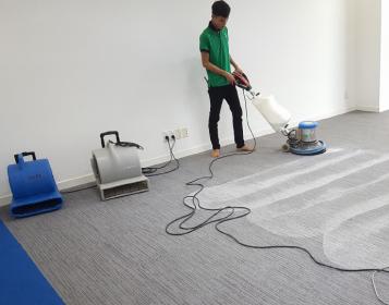 Dịch vụ giặt thảm văn phòng
