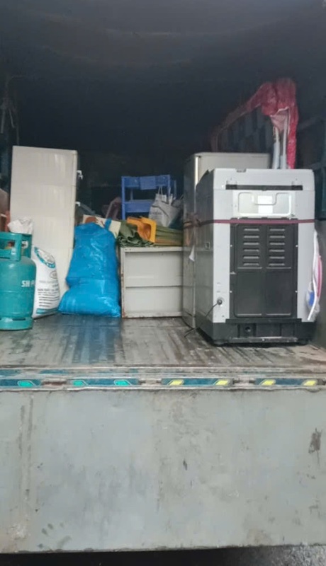 Vận chuyển hàng hóa bằng xe tải