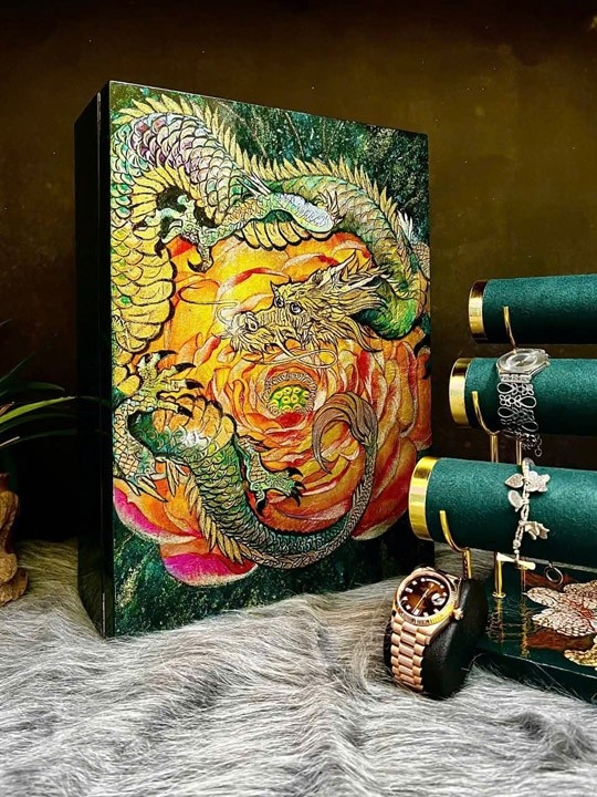 Sen hoa rồng VIP - Linh Hoa Trà  - Công Ty TNHH Tư Vấn Dịch Vụ Và Thương Mại Văn Lê