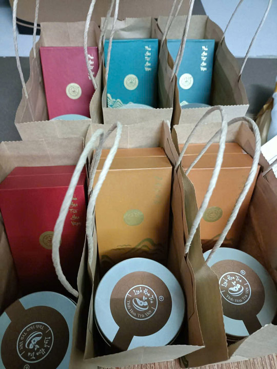 Trà Linh Viên biếu tặng - Linh Hoa Trà  - Công Ty TNHH Tư Vấn Dịch Vụ Và Thương Mại Văn Lê