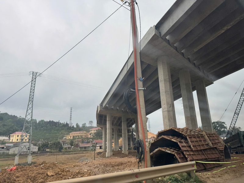 Cho thuê máy, thiết bị xây dựng