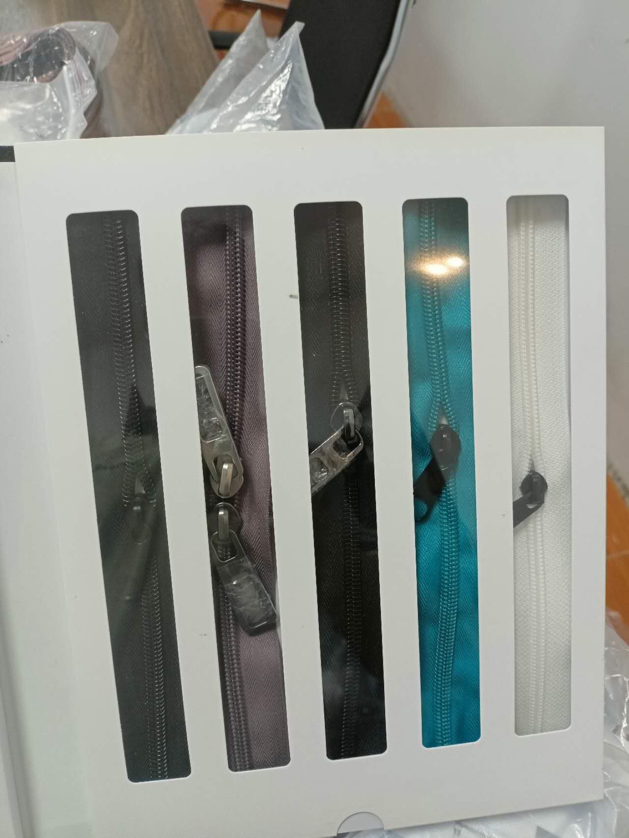 Dây khóa kéo nylon