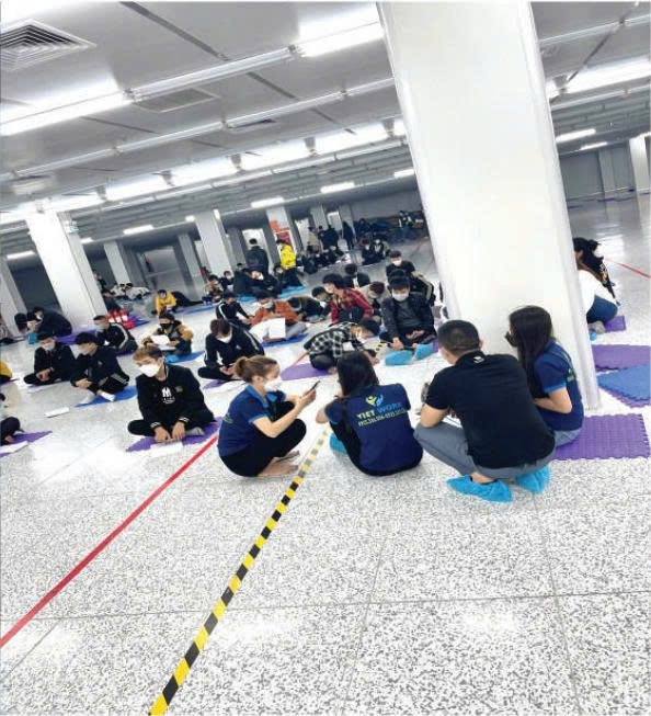 Dịch vụ môi giới lao động