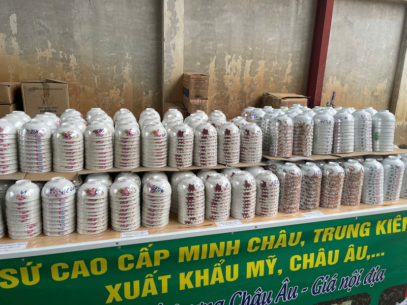 Bộ bát sứ hoa văn cao cấp
