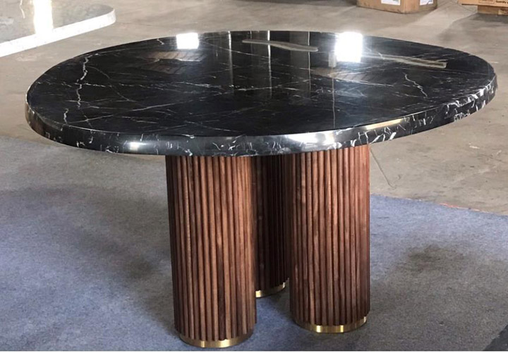 Bàn tròn mặt đá chân gỗ