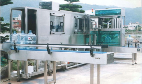 Máy đóng bình 20L - Máy Móc Đóng Gói Dược Phẩm - Công Ty TNHH Thiết Bị New Diamond