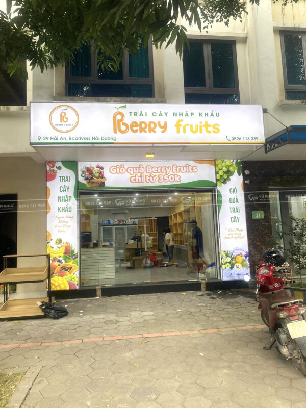 Thi công nội thất cửa hàng trái cây nhập khẩu