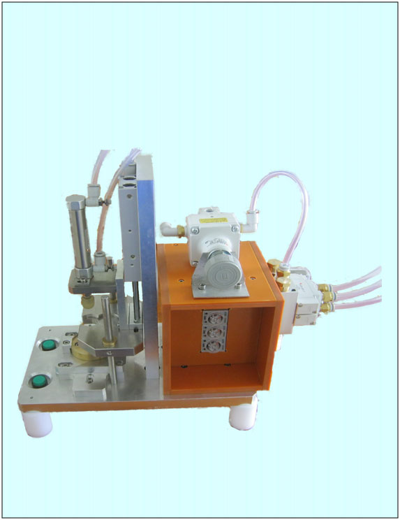 Máy dập Yoke