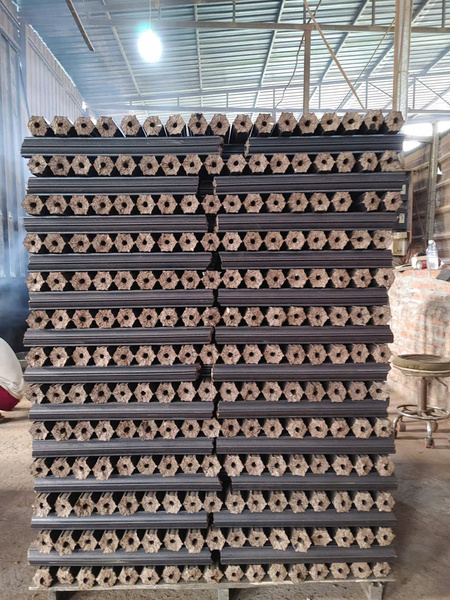 Than ép mùn cưa xuất khẩu Trung Đông