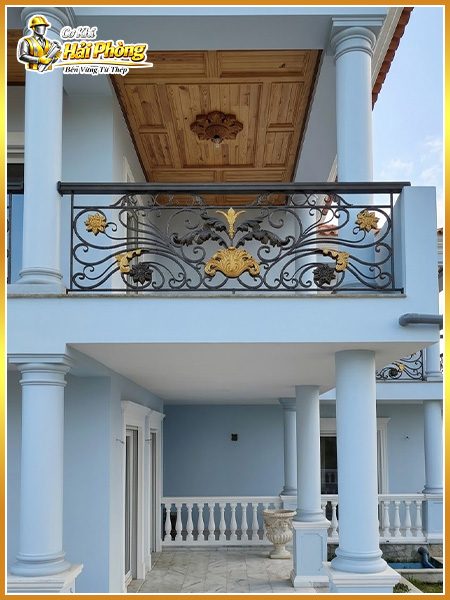 Lan can sắt trang trí cao cấp