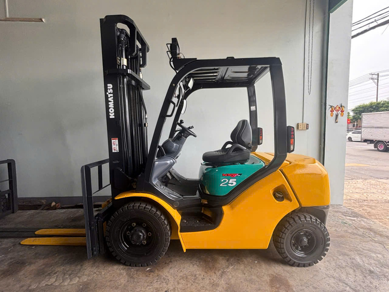 Xe nâng đã qua sử dụng