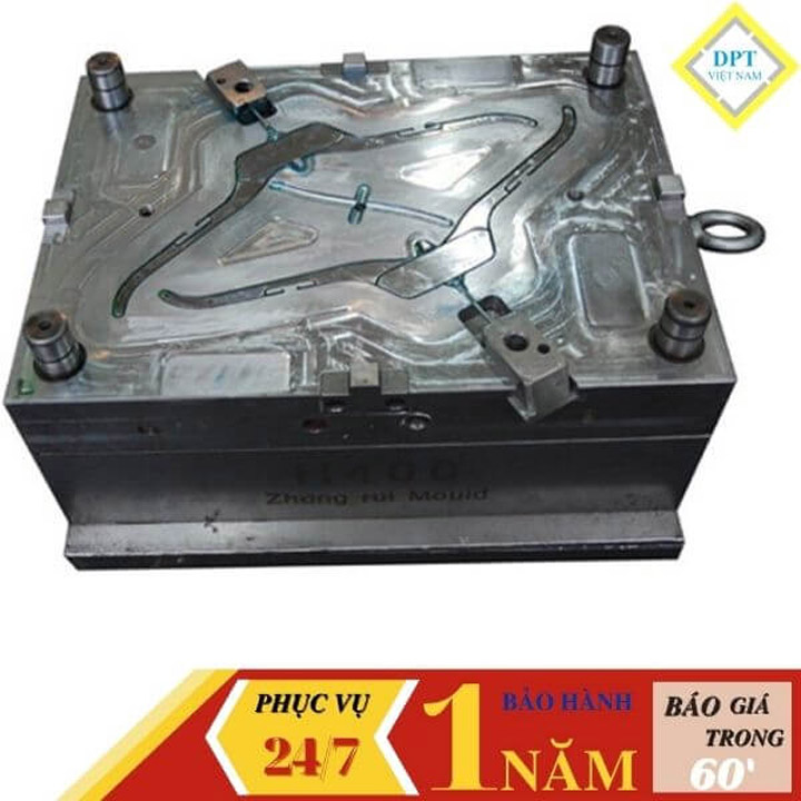 Khuôn Đúc Nhựa: Móc áo Nhựa