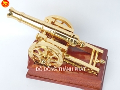 Súng thần công bằng đồng mạ vàng