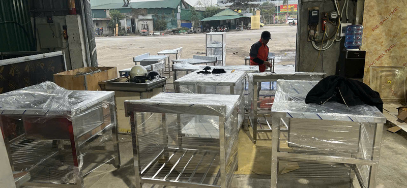 Chậu rửa, bàn gia vị