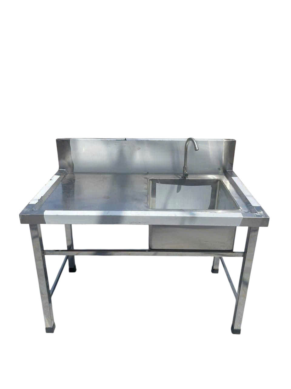 Chậu rửa đôi có bàn chờ