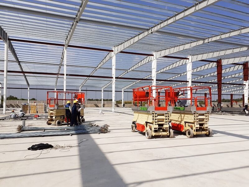 Xe nâng người 12m cắt kéo