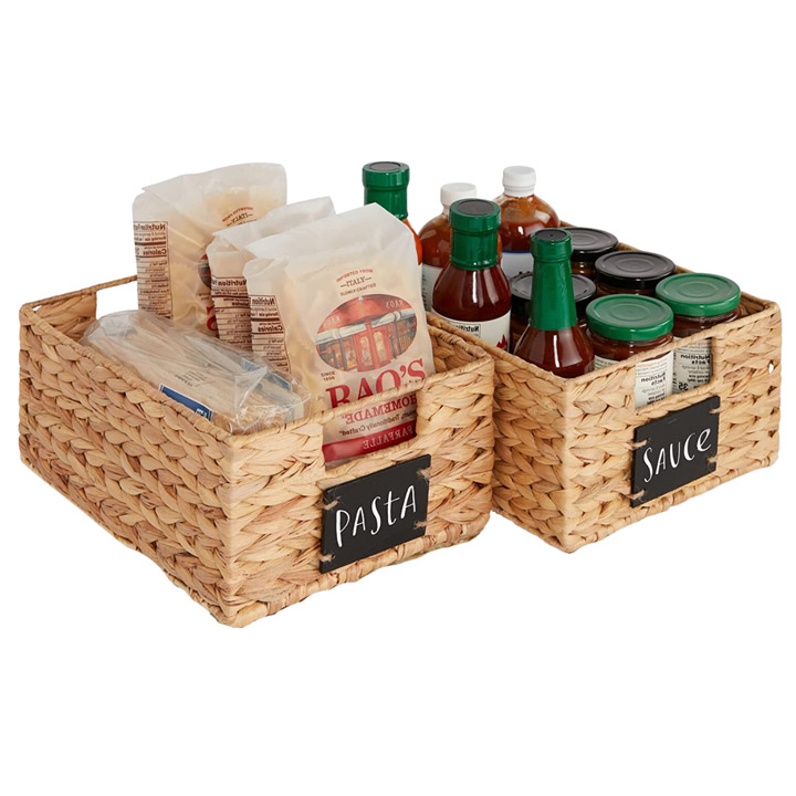 Giỏ đựng đồ có nhãn