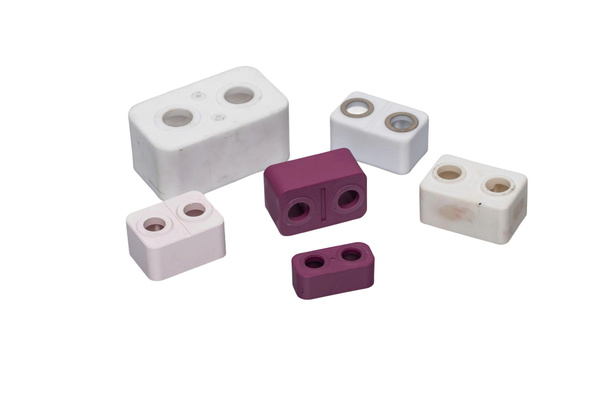 Gốm kỹ thuật Alumina