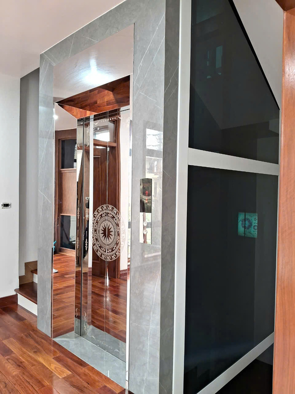 Thang máy gia đình