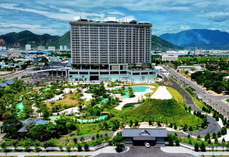 Cửa gỗ Composite tại khách sạn Mikazuki - Cửa Gỗ Công Nghiệp Nam Kim - Công Ty Cổ Phần Nam Kim