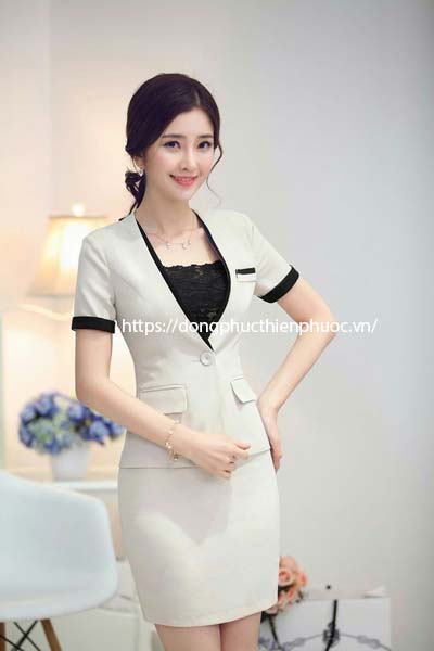 Đồng phục lễ tân