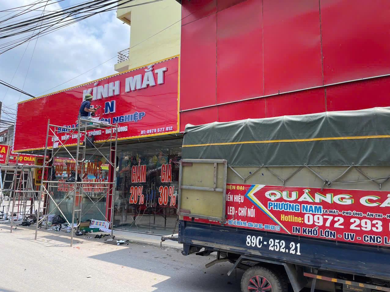 Thi công bảng hiệu quảng cáo