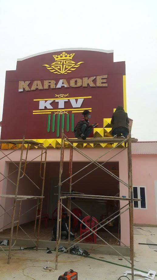 Thi công bảng hiệu quảng cáo