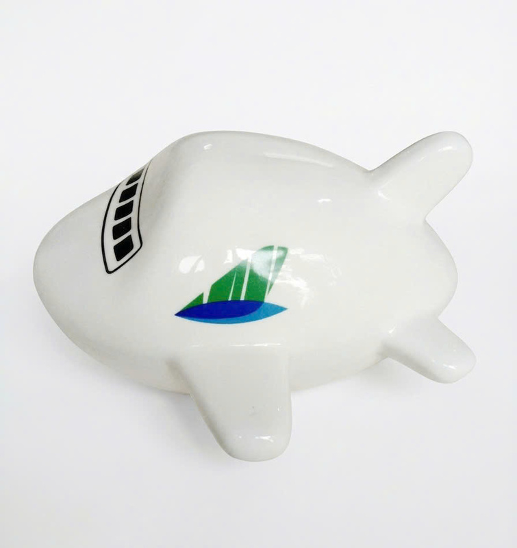 Hộp tiết kiệm hình máy bay