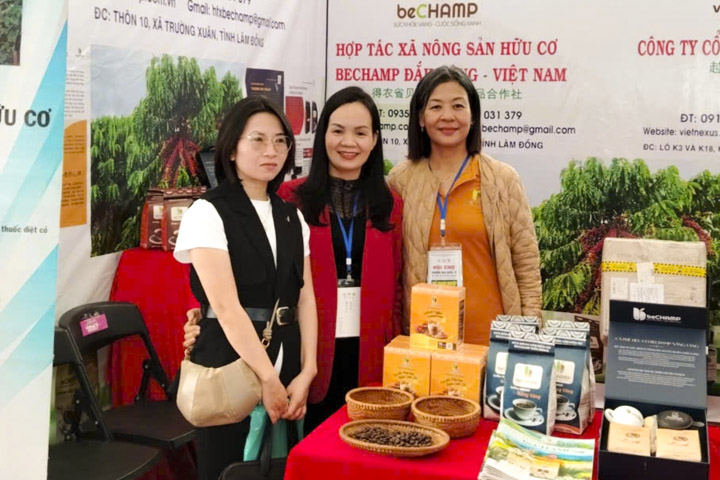 beCHAMP tham dự Hội chợ Thương mại quốc tế Việt – Trung (Lào Cai) lần thứ 25
