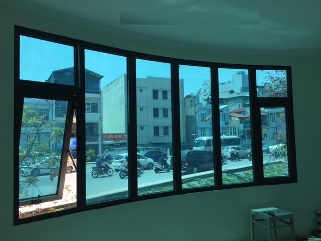 Giấy dán kính cách nhiệt