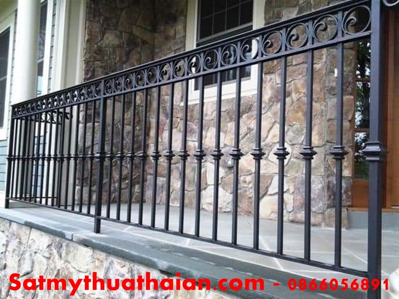 Ban công sắt mỹ thuật BC18