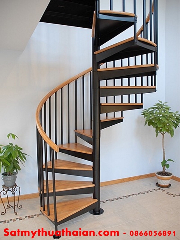 Cầu thang sắt mỹ thuật CT21