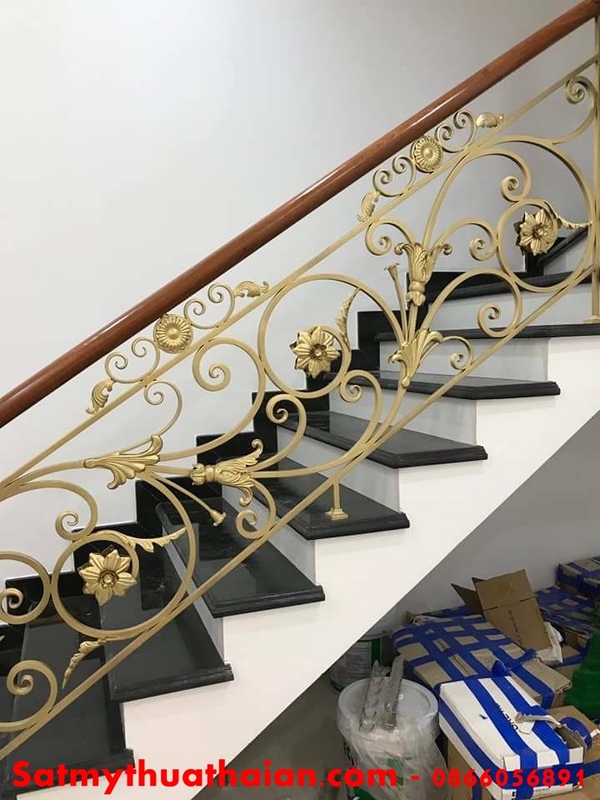 Cầu thang sắt mỹ thuật CT23