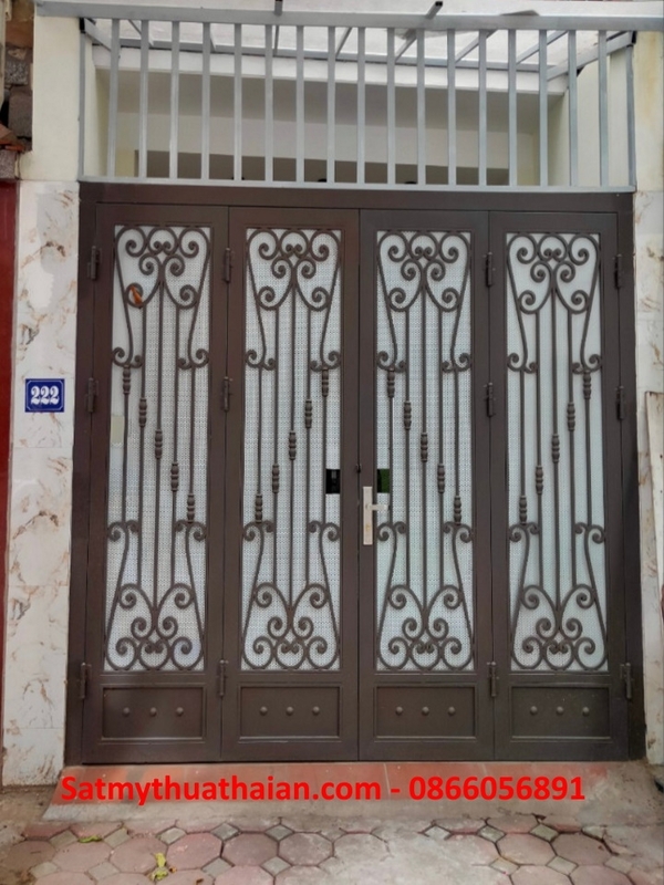 Cửa đi sắt mỹ thuật CD21