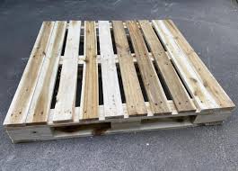 Pallet gỗ keo