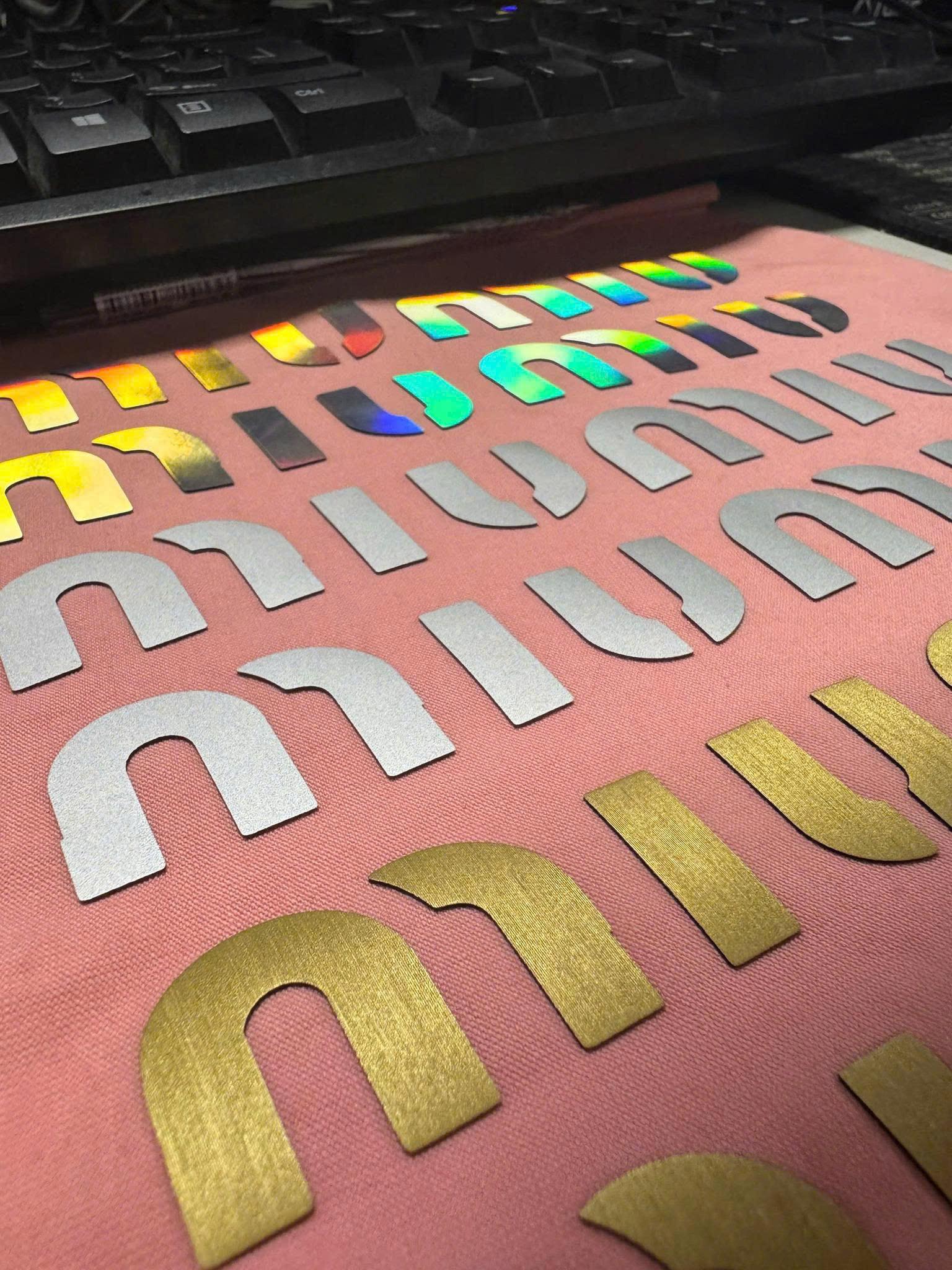 In Decal cao thành các hiệu ứng