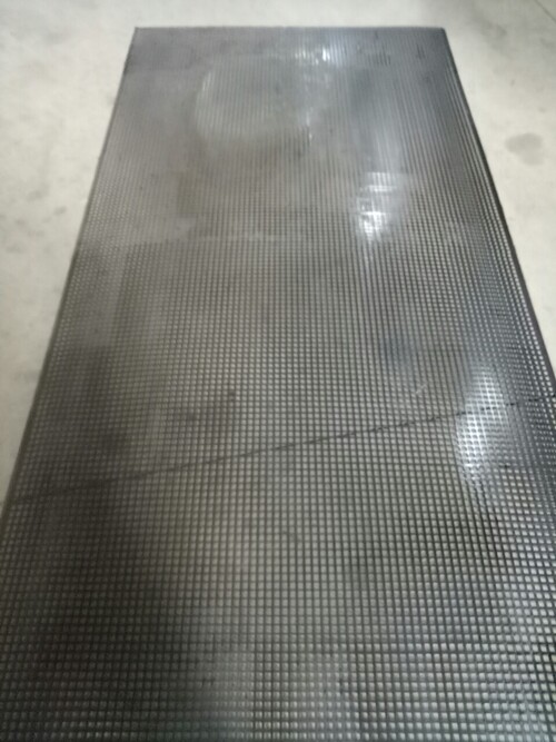 Thép tấm đục lỗ