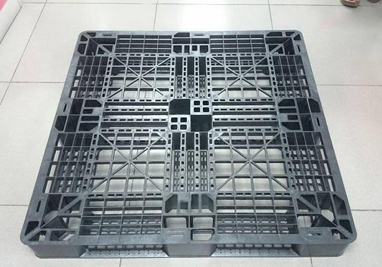 Pallet nhựa