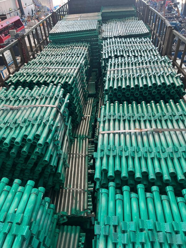 Giàn Giáo Xây Dựng Và Phụ Kiện