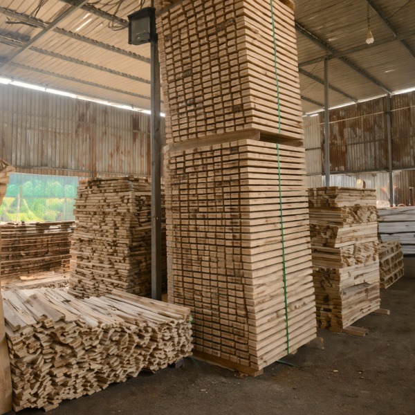 Gỗ kê hàng