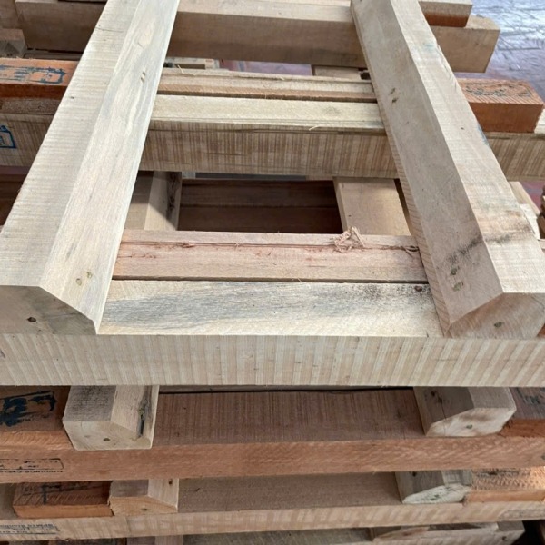 Gỗ kê hàng