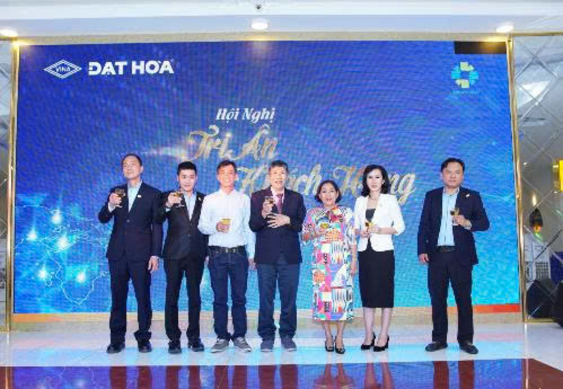 Tổ chức sự kiện tri ân