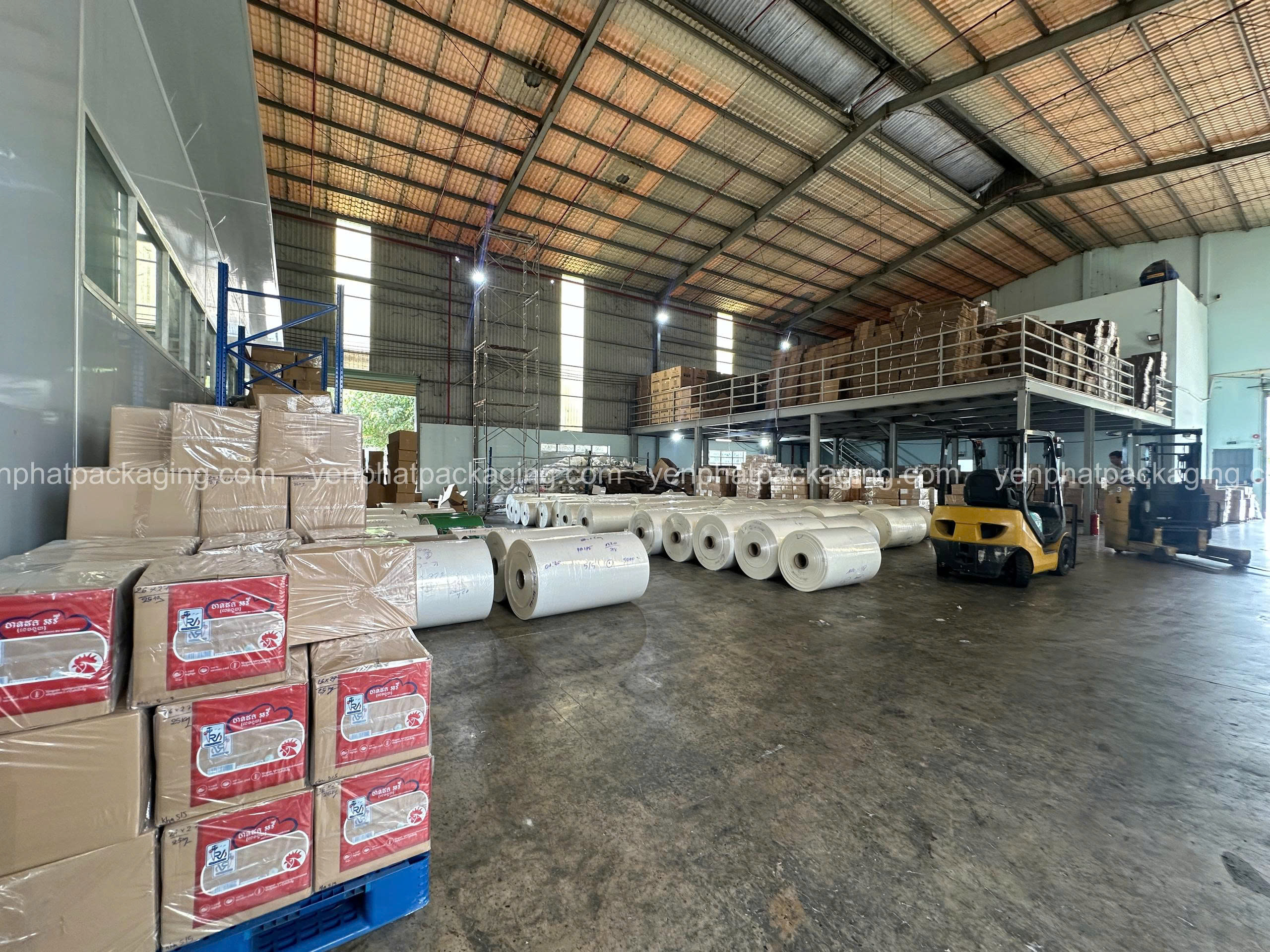 Hình ảnh kho hàng công ty Bao Bì Yến Phát