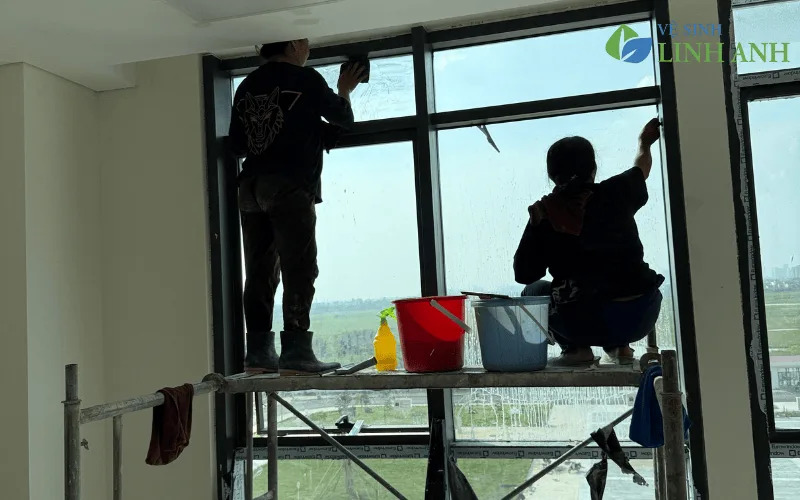 Dịch vụ vệ sinh sau xây dựng