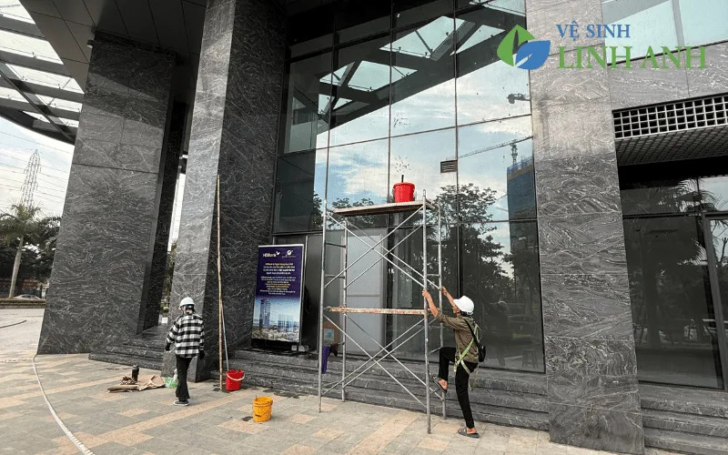 Dịch vụ vệ sinh sau xây dựng